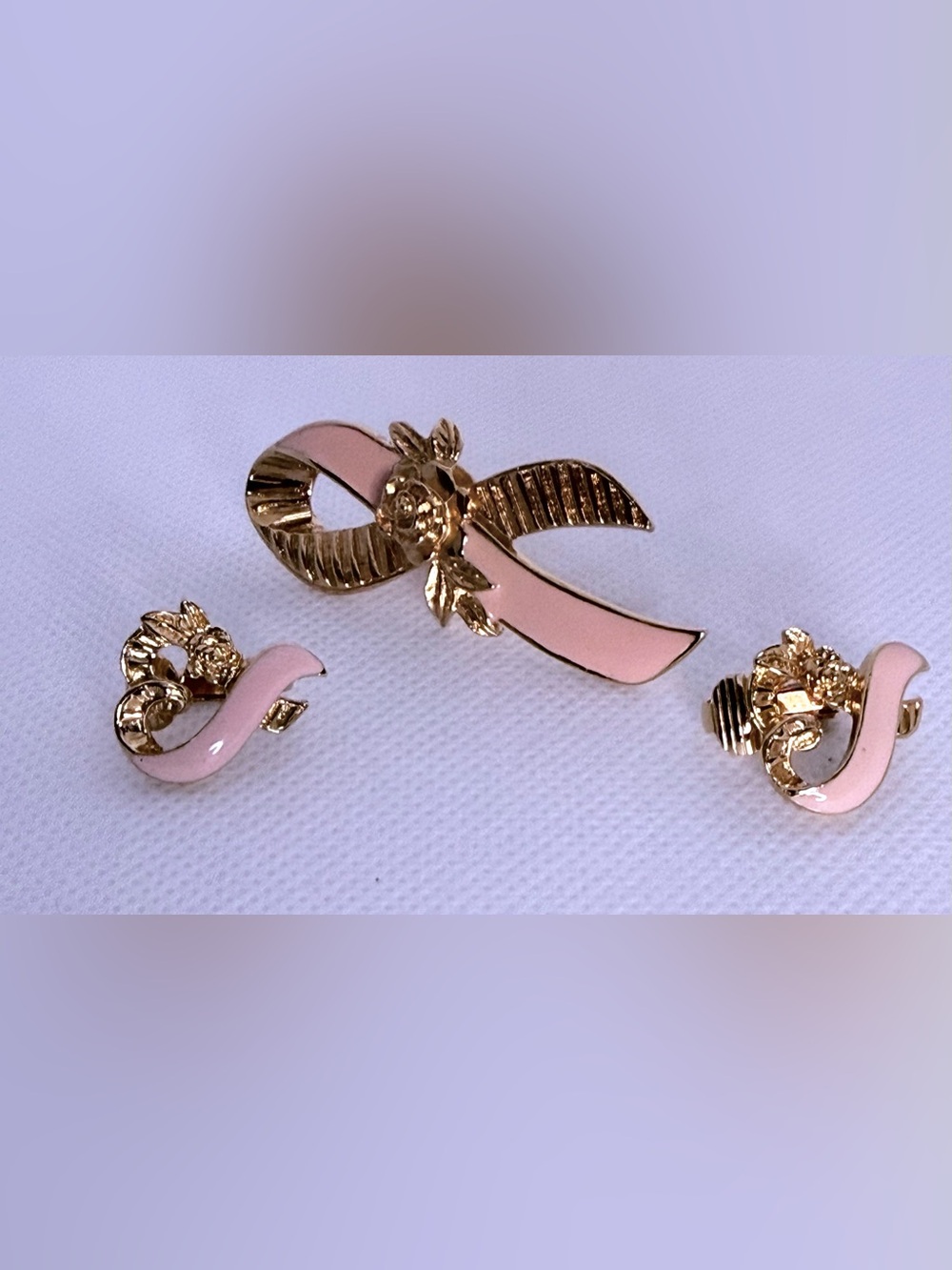 Avon Better Breast Care Pink Ribbon Pin and Earrings Set